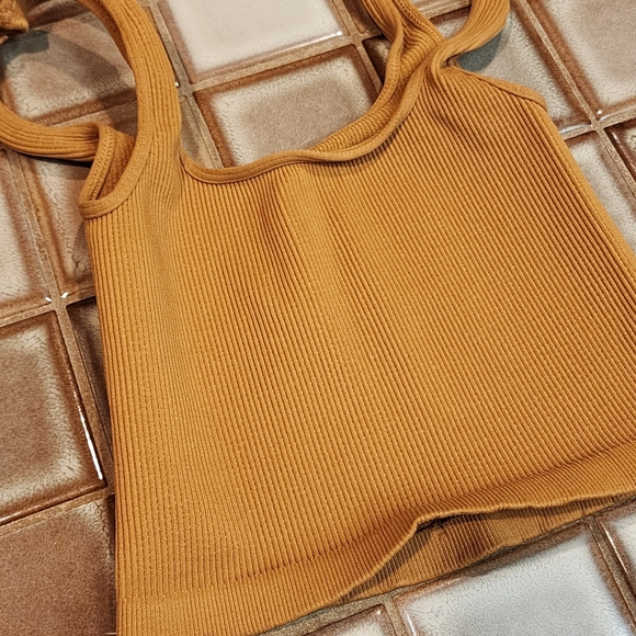 NEW FREE PEOPLE Happiness Runs Square Neck Tank size XS/S - Picture 5 of 11